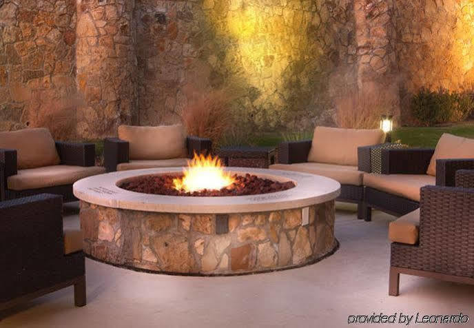Hotel Courtyard By Marriott Denton Exterior foto